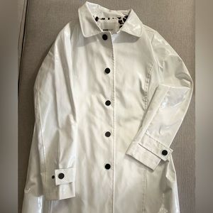 Jane Post - new! Fashionable Princess Iconic Carryover Raincoat